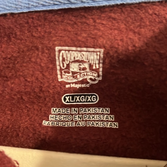 Gently loved Phillies hoodie - Picture 3 of 7